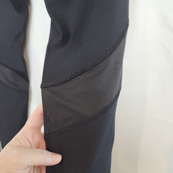 Layer8 NWT Women's Performance Legging Size L Black Compression Workout Yoga Run - Picture 7 of 10